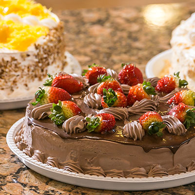 Seção de Tortas e bolos da Casa Tradição Goulart